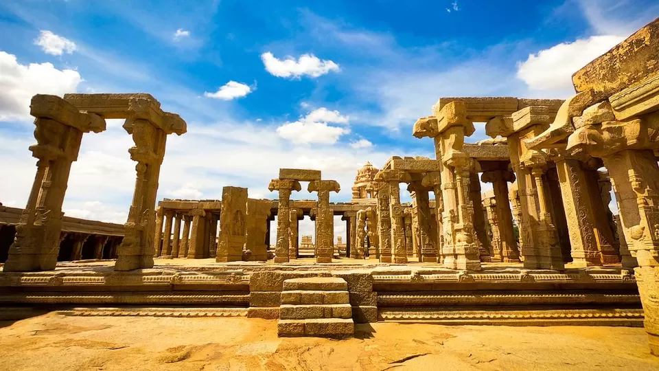Photo of Lepakshi Temple 2/2 by