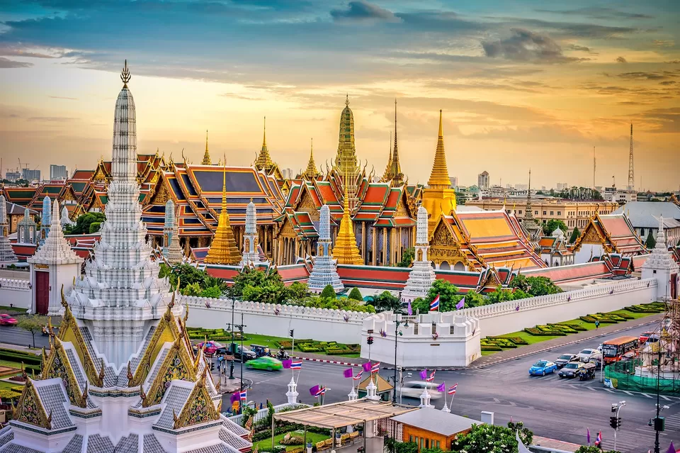 Photo of Grand Palace Bangkok 1/2 by 