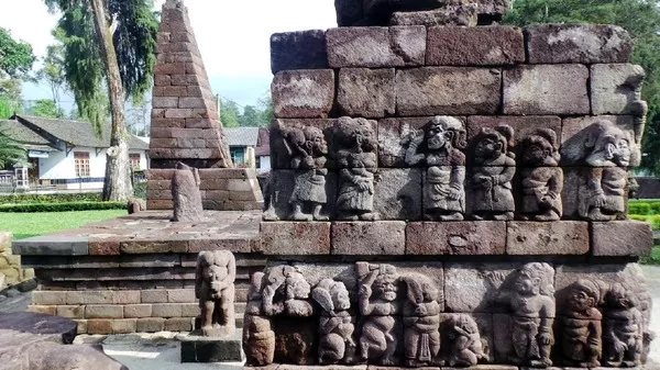 Photo of Candi Sukuh 2/2 by