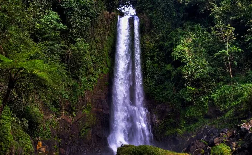 Photo of Gitgit Waterfall 3/3 by