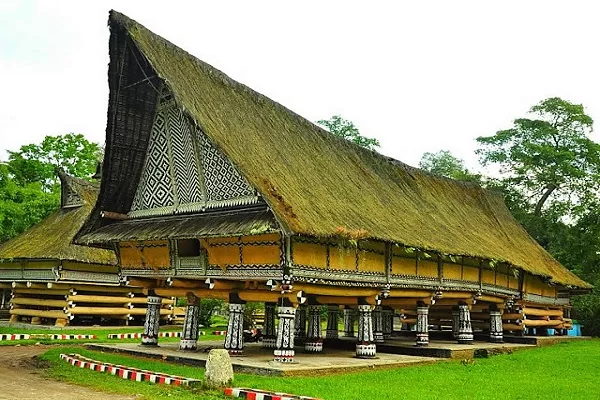 Photo of Rumah Bolon 2/2 by