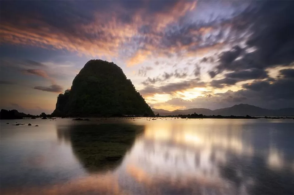 Photo of Pulau Merah 1/3 by