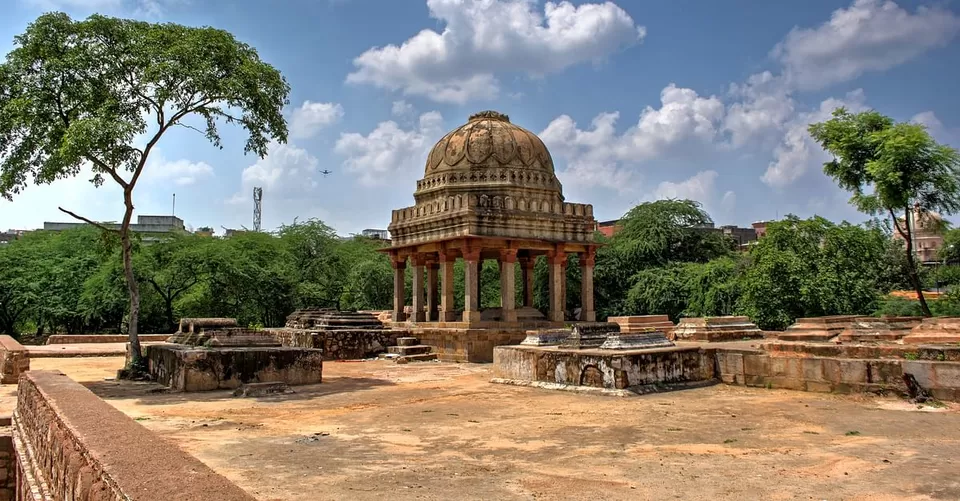 Photo of Mehrauli Archaeological Park 1/6 by 