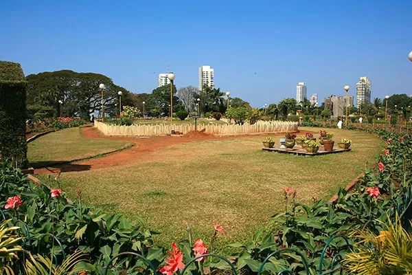 Photo of Hanging Gardens Mumbai 3/5 by 