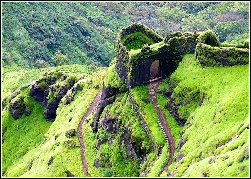 Photo of Rajmachi Fort 4/10 by 