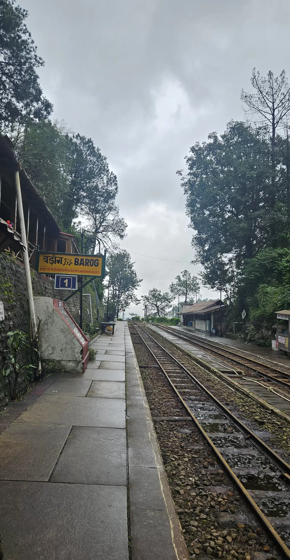 Photo of The most visited yet Haunted Railway Station of Hills!! by Tamanna Ali