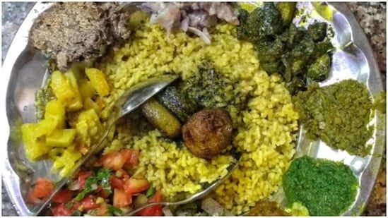 Photo of 10 Unique Food in North East India Around Which You Need to Plan a Road Trip in 2022! by Kadambari Bhatte (curlytravelmess)