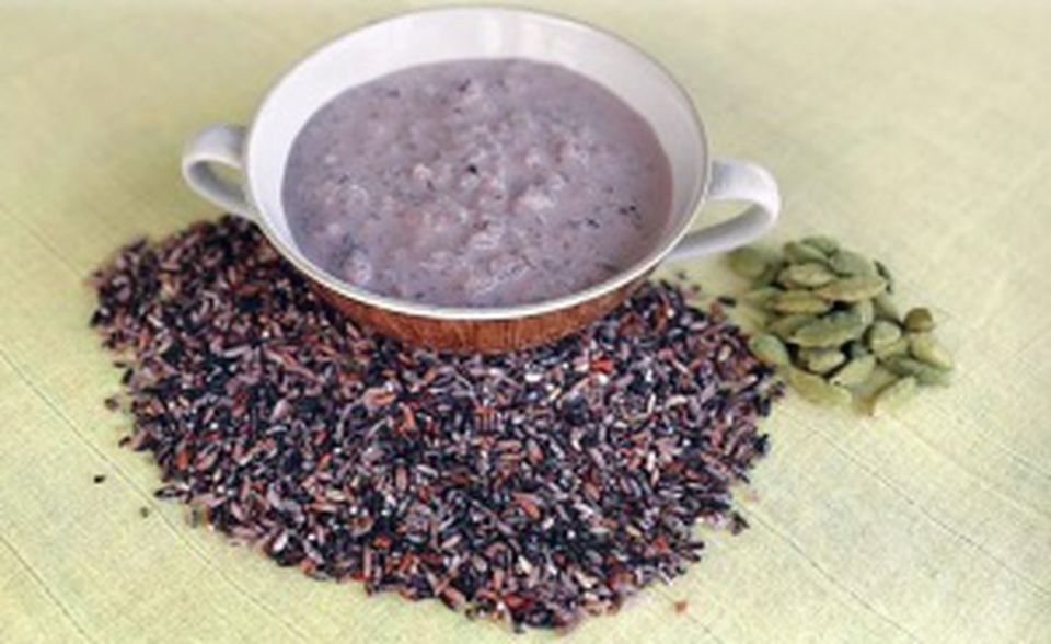 Photo of 10 Unique Food in North East India Around Which You Need to Plan a Road Trip in 2022! by Kadambari Bhatte (curlytravelmess)