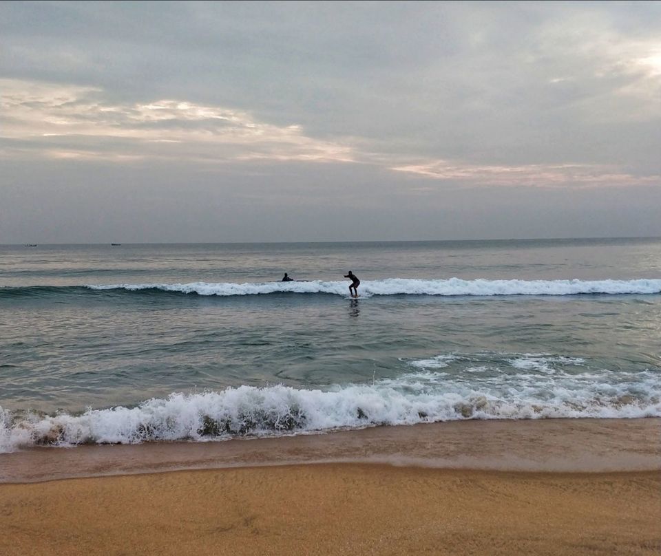 Photo of Your Complete Guide To Varkala Beach in Kerala by Kadambari Bhatte (curlytravelmess)