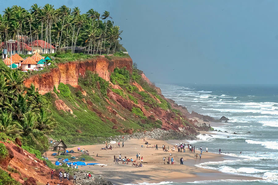 Photo of Your Complete Guide To Varkala Beach in Kerala by Kadambari Bhatte (curlytravelmess)
