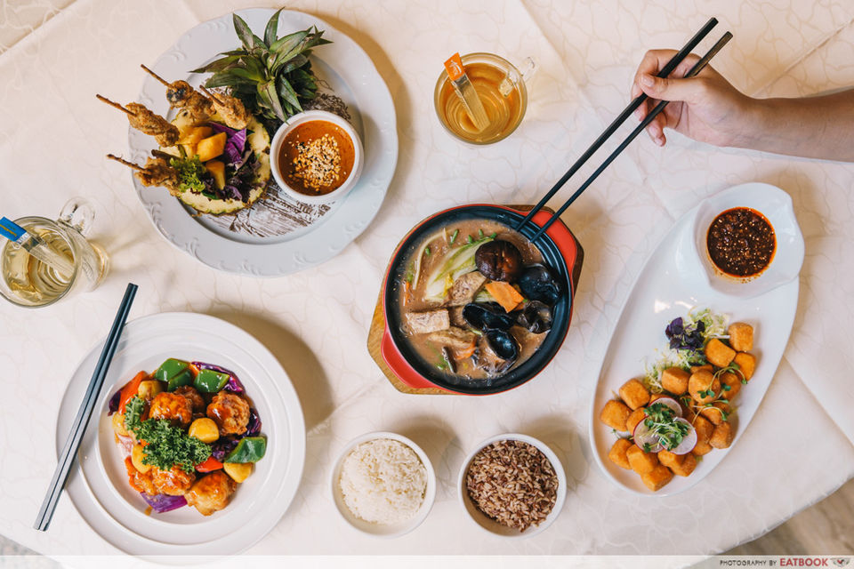Photo of These Are Singapore's Best Vegetarian and Vegan Restaurants For Your Next Trip to Singapore! by Kadambari Bhatte (curlytravelmess)