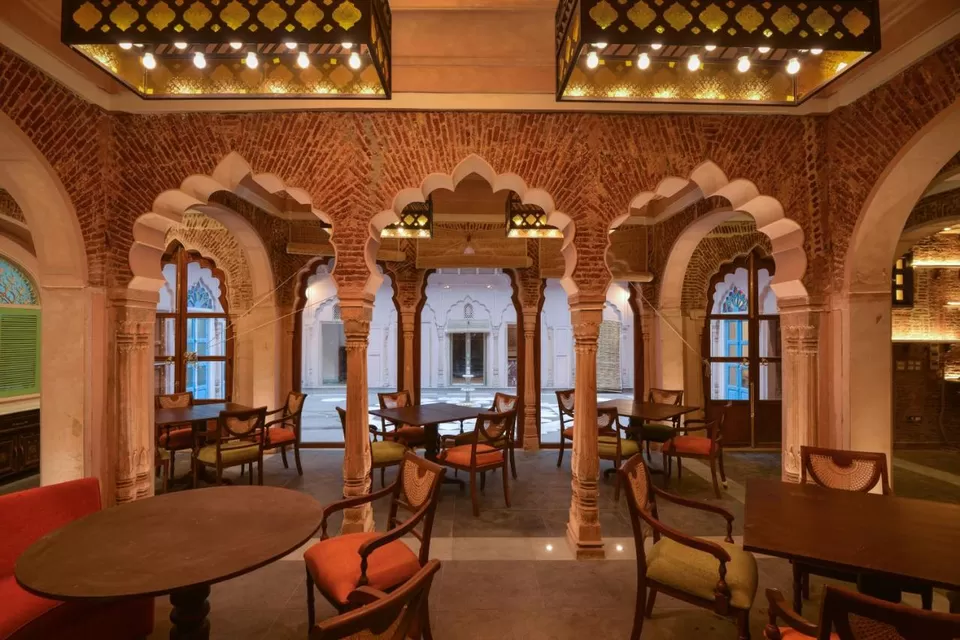 Photo of Haveli Dharampur, Dharampur by Kadambari Bhatte (curlytravelmess)