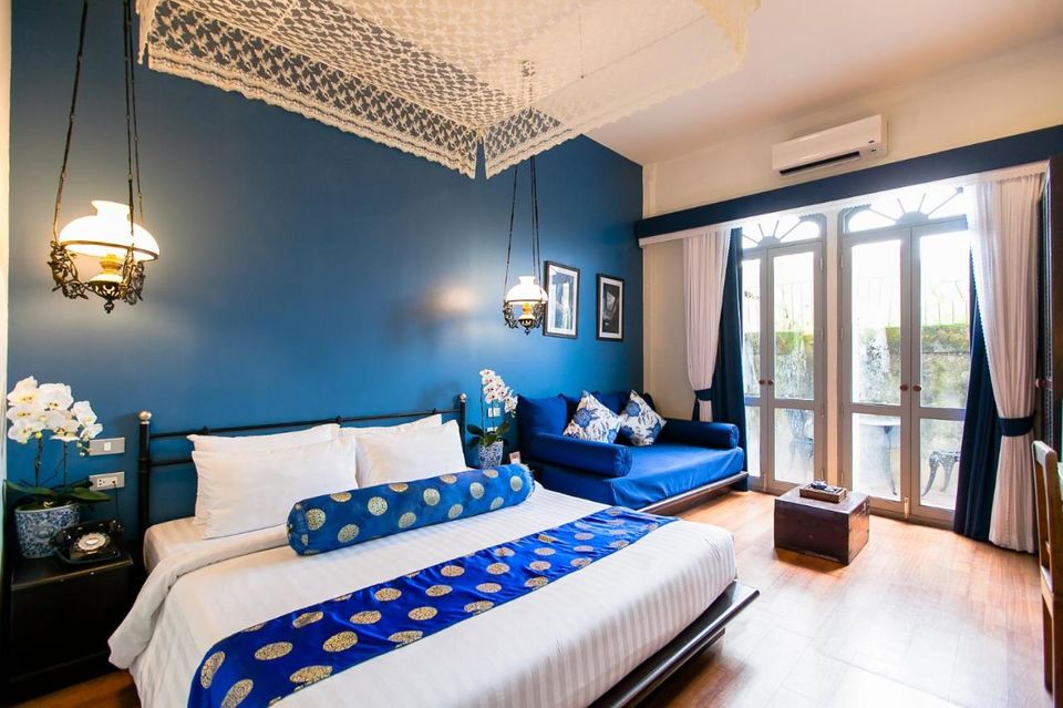 Photo of The Memory at On On Hotel, Amphoe Mueang Phuket by Kadambari Bhatte (curlytravelmess)