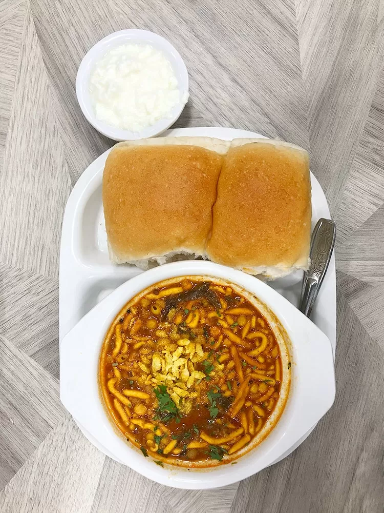 Photo of Ladu Samrat, Mumbai by Kadambari Bhatte (curlytravelmess)