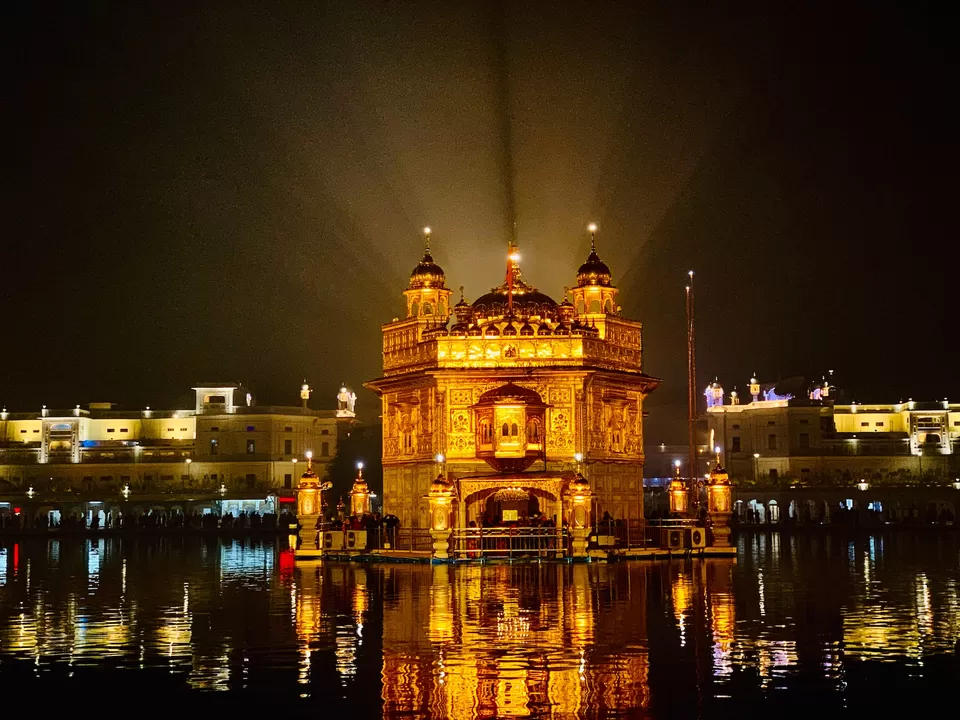 Photo of Golden Temple, Amritsar Cantt. by Kadambari Bhatte (curlytravelmess)