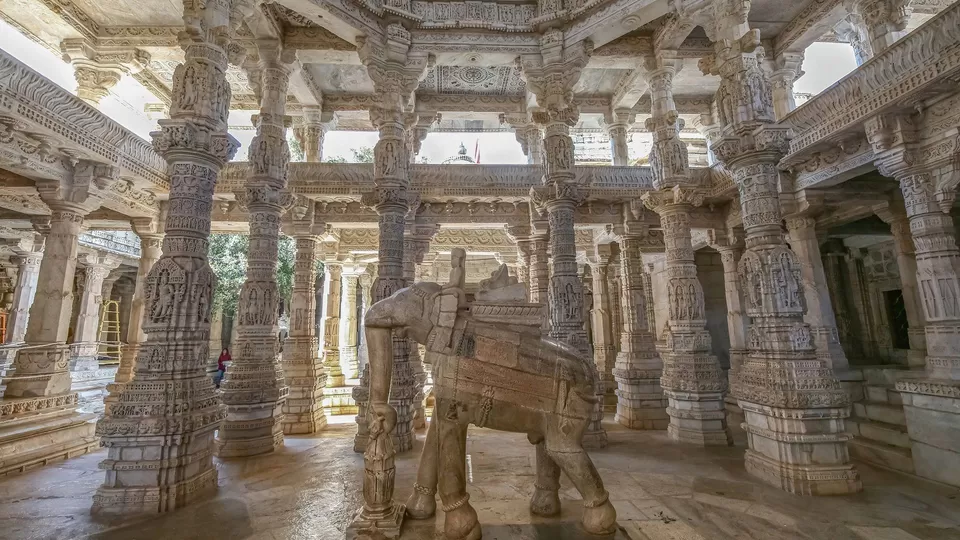 Photo of Delwara Temple, Mount Abu by Kadambari Bhatte (curlytravelmess)