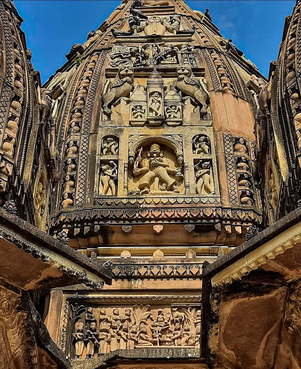Photo of શું તમને ખબર છે કે ચિત્રકૂટમાં એક એવી જગ્યા છે જેને નાનું ખજુરાહો નામે ઓળખવામાં આવે છે? by Vasishth Jani