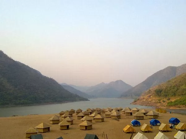 Photo of 8 Best Camping Locations In The Mountains Of South India by Bloggers Without Borders - (BWB)