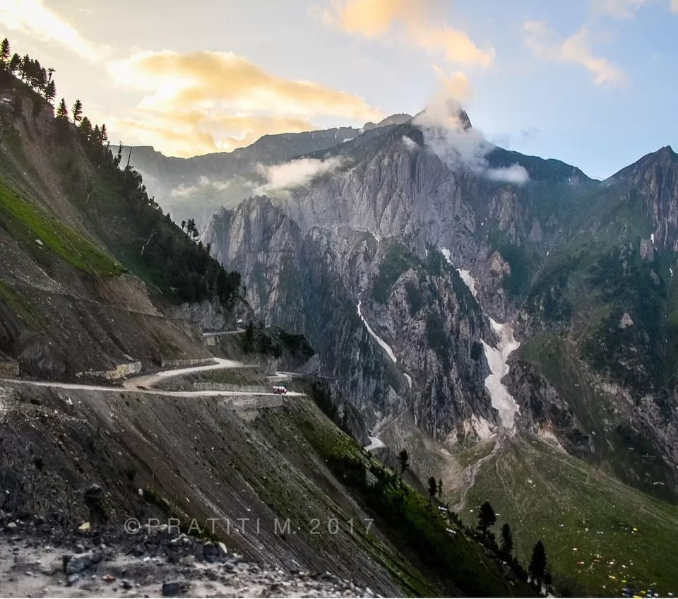 Photo of Leh Ladakh Bike Trip 2024: Complete Guide For Bikers With Best Routes by Sreyashi Paul