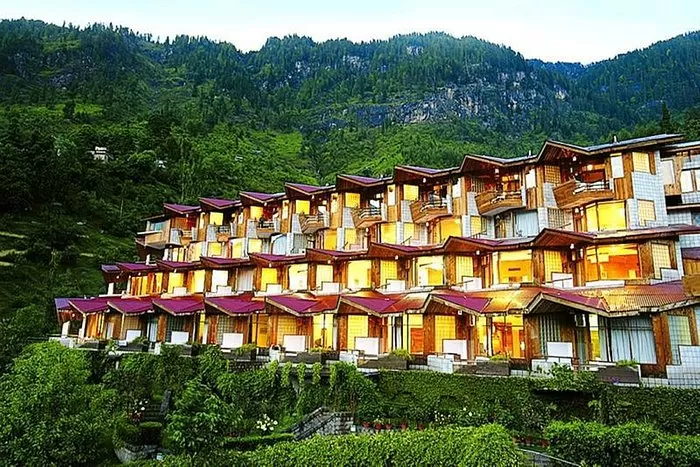 Photo of Delhi to Manali Road Trip: Top Routes, Attractions, and Travel Tips by Sreyashi Paul