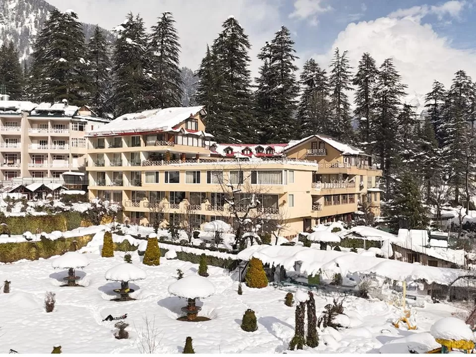 Photo of Delhi to Manali Road Trip: Top Routes, Attractions, and Travel Tips by Sreyashi Paul