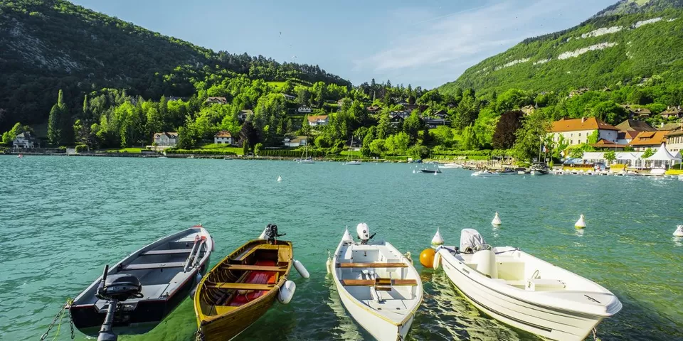 Photo of Most Beautiful Lakeside Holidays in Europe by TravelJunkies ✔