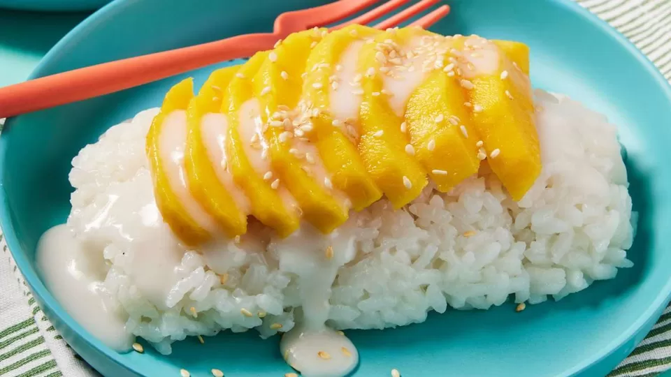 Photo of Top 10 Must-Try Thailand Dishes for First-Time Visitors by TravelJunkies ✔