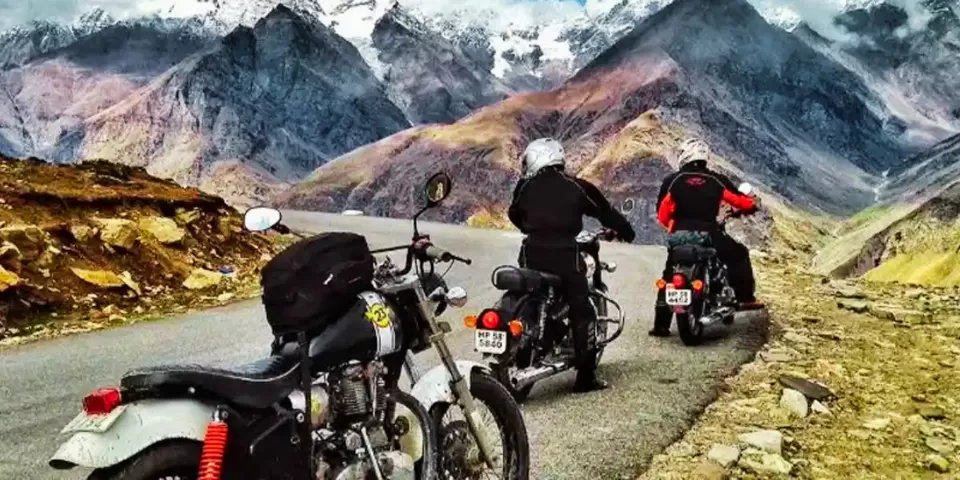 Photo of 10 Essential Tips for Finding the Perfect Ladakh Travel Package by TravelJunkies ✔