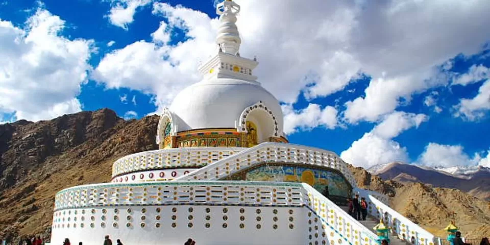 Photo of 10 Essential Tips for Finding the Perfect Ladakh Travel Package by TravelJunkies ✔