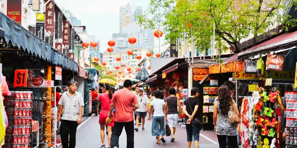Photo of From Luxury to Bargains: A Guide to Singapore's Best Shopping Spots by TravelJunkies ✔