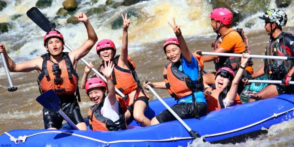 Photo of Best Water Rafting Spot in Singapore: A Thrilling Adventure Awaits! by TravelJunkies ✔
