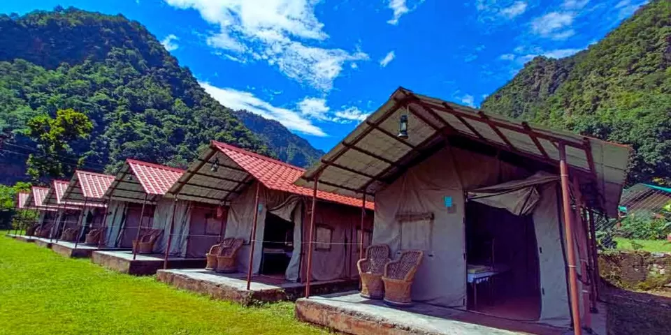 Photo of 7 Camping Sites in Rishikesh to Explore in August 2024 by TravelJunkies ✔