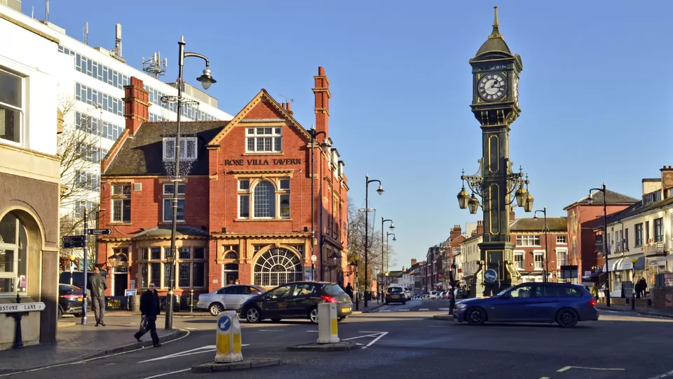 Photo of 10 Go To Places In Bermingham While Travelling With Your Friends by TravelJunkies ✔