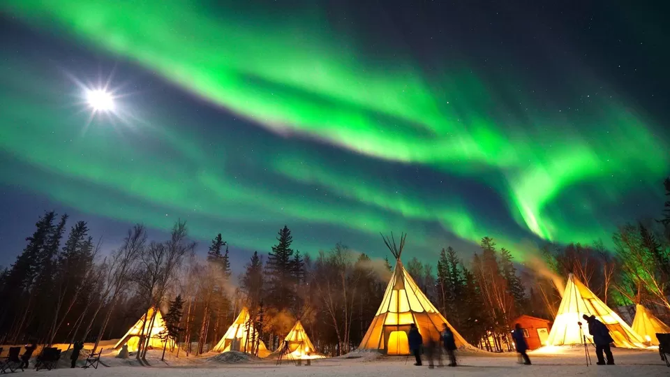 Photo of Top Reasons to Visit Norway and Witness the Northern Lights by TravelJunkies ✔