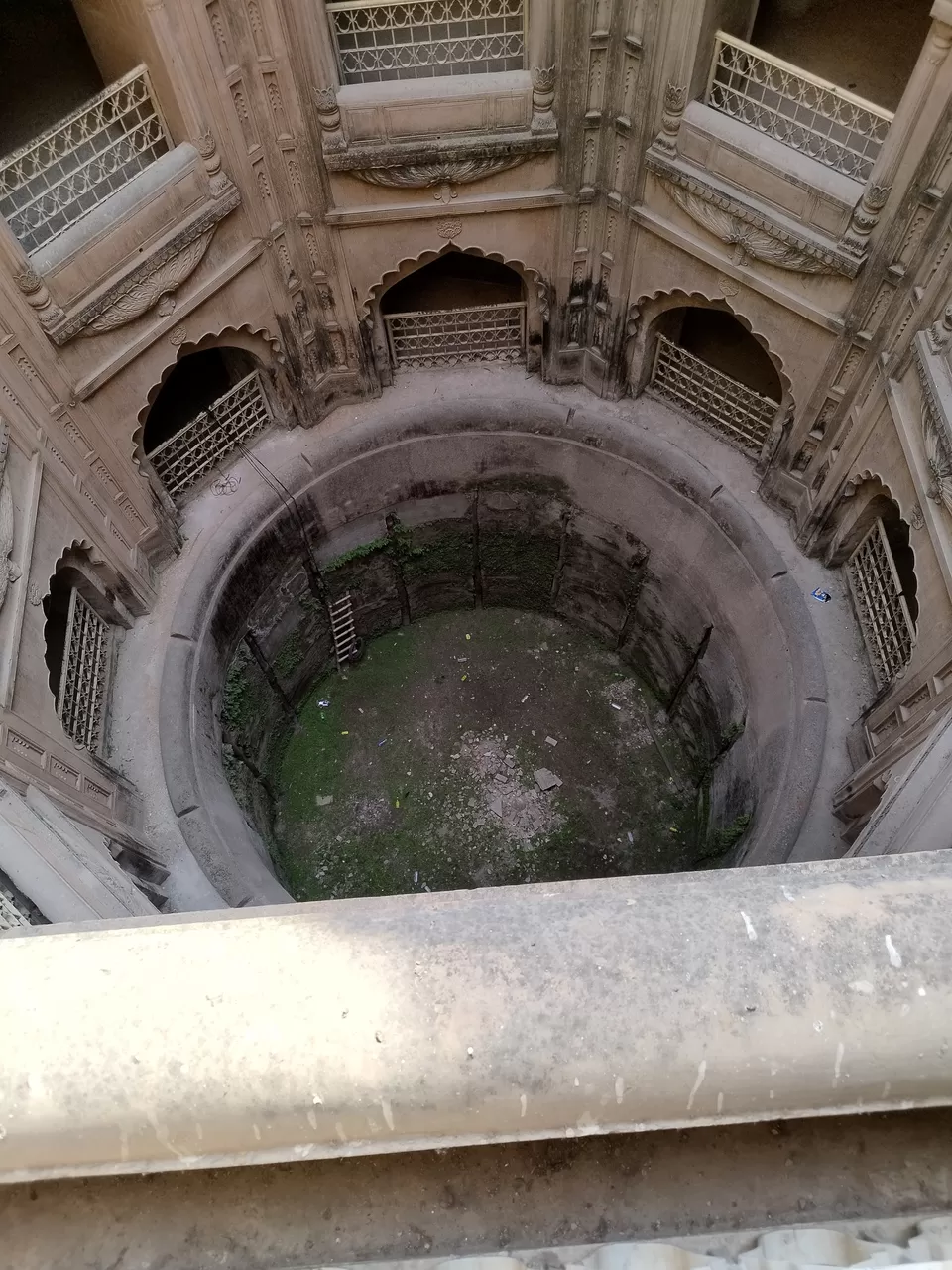 Photo of "Exploring Lucknow's Hidden Gems: The Impressive Bhulbhulaiyaa, Majestic Asifi Masjid, Shahi Baoli" by Mohammad Shaarif Khan