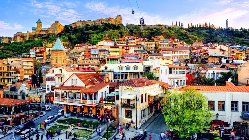 Photo of A Year Abroad: Where to Live and Why, According to Experts and Insights by Erwin Gushekta