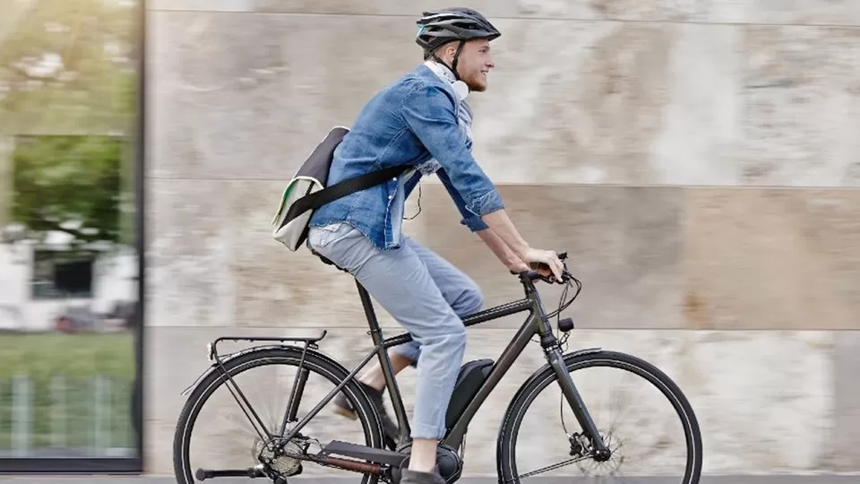 Photo of The Complete Guide to E-Bikes: Transforming the Way We Ride by Leoguar Bikes
