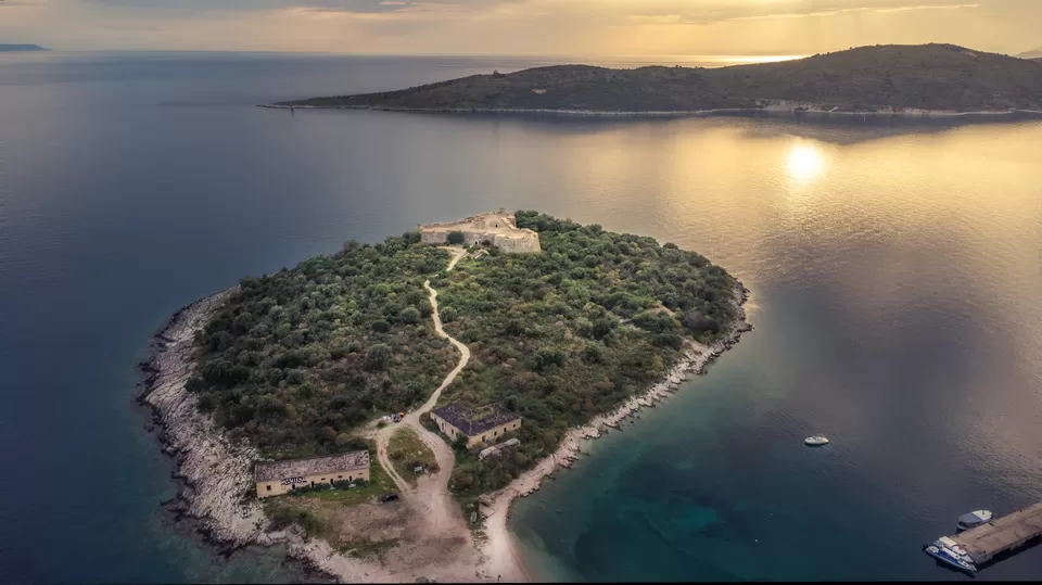 Photo of Porto Palermo, Qarku i Vlorës by Abhishek Dey