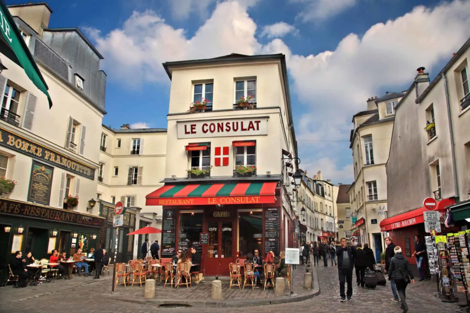 Photo of Le Consulat, Paris by Sakshi Nahar Dhariwal