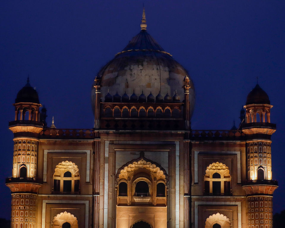 Photo of Safdarjung tomb in Delhi for a perfect outing by Aditya Singh(Kakey)