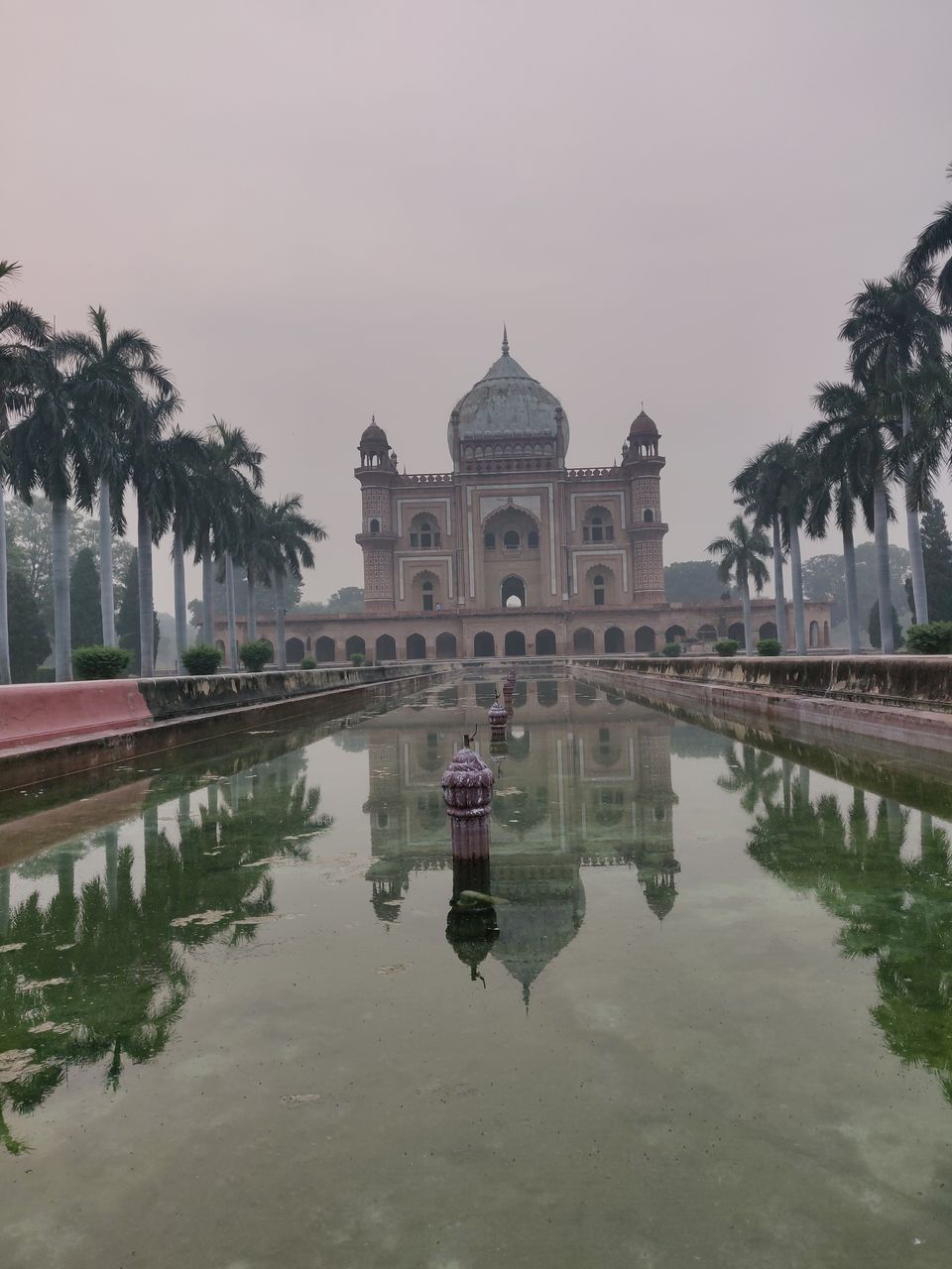 Photo of Safdarjung tomb in Delhi for a perfect outing by Aditya Singh(Kakey)
