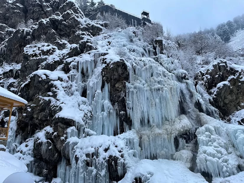 Photo of Drung Waterfall, Drung by Shivani Priyadarshini