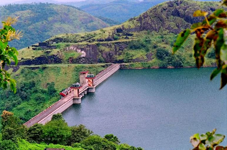Photo of A Guide To Explore Idukki Dam, Kerala by Riyanka Roy