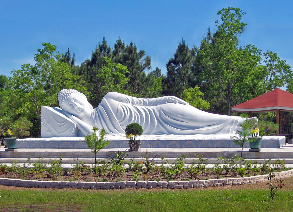 Photo of Sculptor From Kolkata Is Busy Making India's Largest Reclining Buddha Statue In Bodh Gaya by Bongyatri - Sourav and Anindita