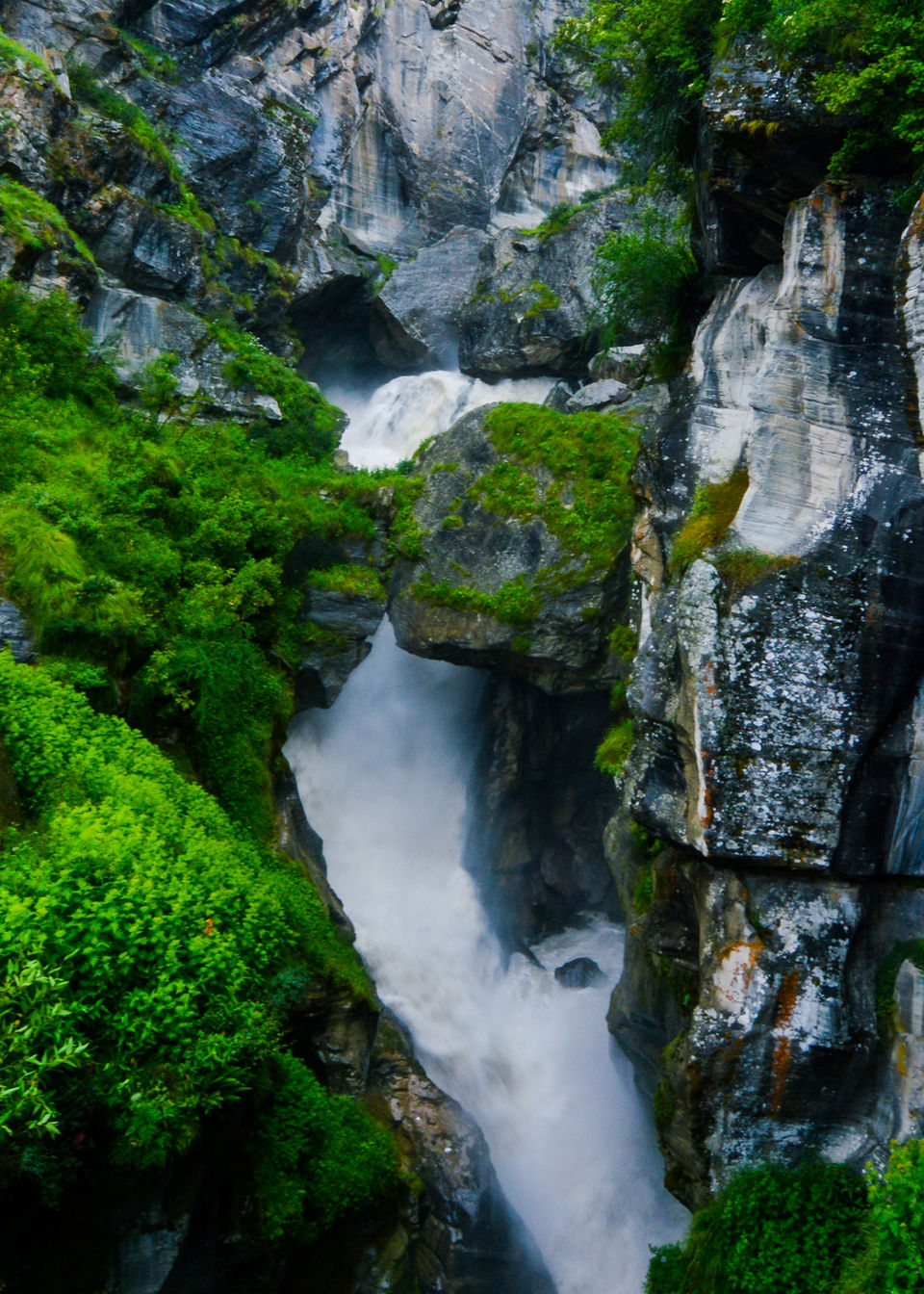 Photo of Badrinath Temple - The Ultimate Guide You'd Ever Need To Plan Your Next Trip by Bongyatri - Sourav and Anindita