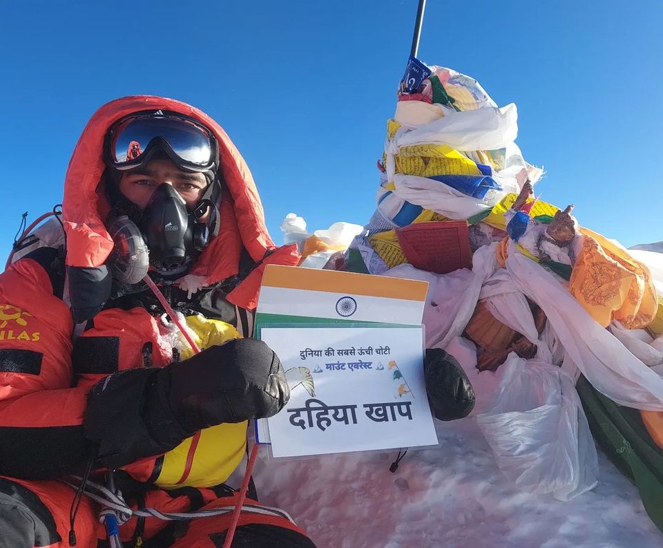 Photo of On This International Everest Day, Here Are The Indians Who Scaled The Highest Mountain In 2022 by Bongyatri - Sourav and Anindita