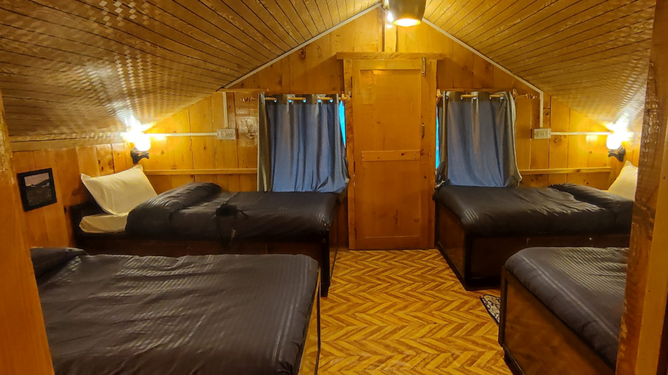 Photo of 2 hours from Jibhi, this Hostel is one of the best in Himachal by amrit singhal