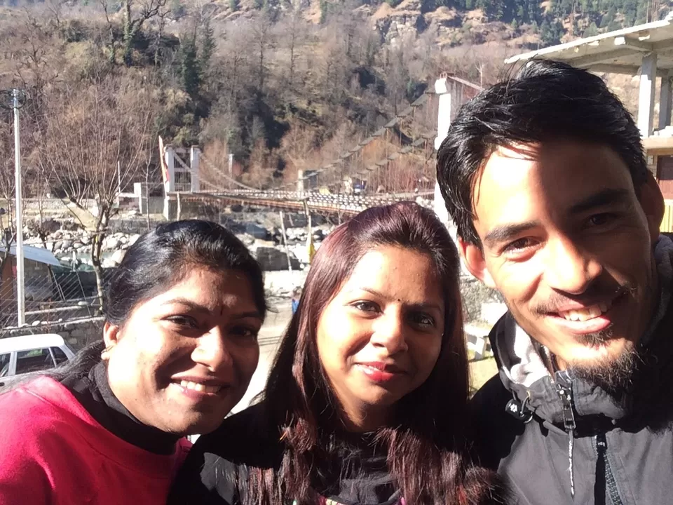 Photo of Off-beat Winter Trek to Bijlimahadev: Conquering Slippery Ice Stairs and Untouched Snow Fields!! by Uma S
