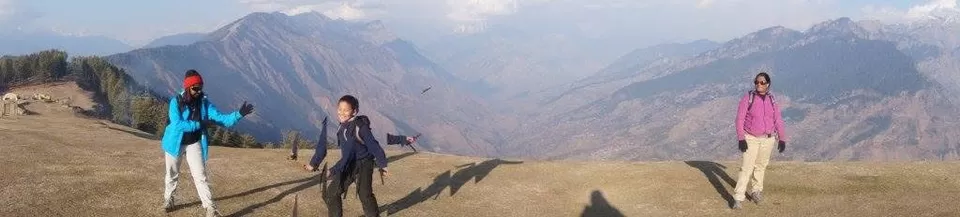 Photo of Off-beat Winter Trek to Bijlimahadev: Conquering Slippery Ice Stairs and Untouched Snow Fields!! by Uma S