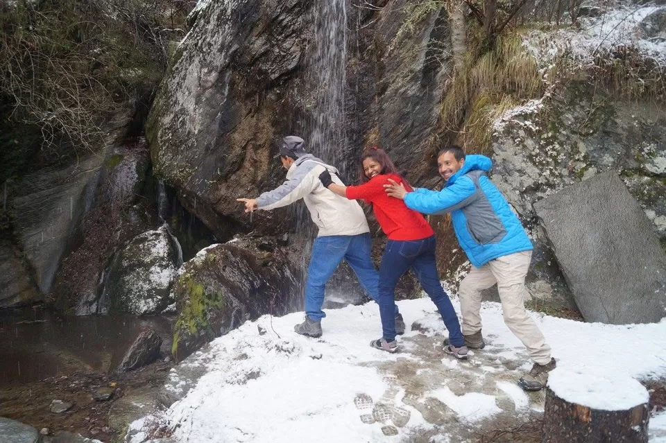 Photo of Off-beat Winter Trek to Bijlimahadev: Conquering Slippery Ice Stairs and Untouched Snow Fields!! by Uma S